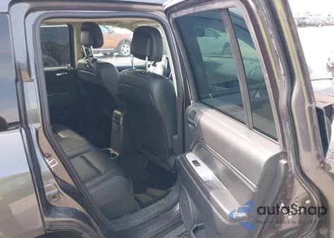 2017 Jeep Compass High Altitude 4X4 z USA, uszkodzony, nr VIN 1C4NJDEBXHD190107